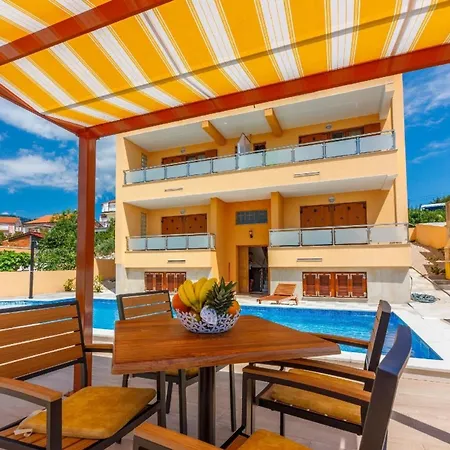 דירה In Mit Eigenem Balkon